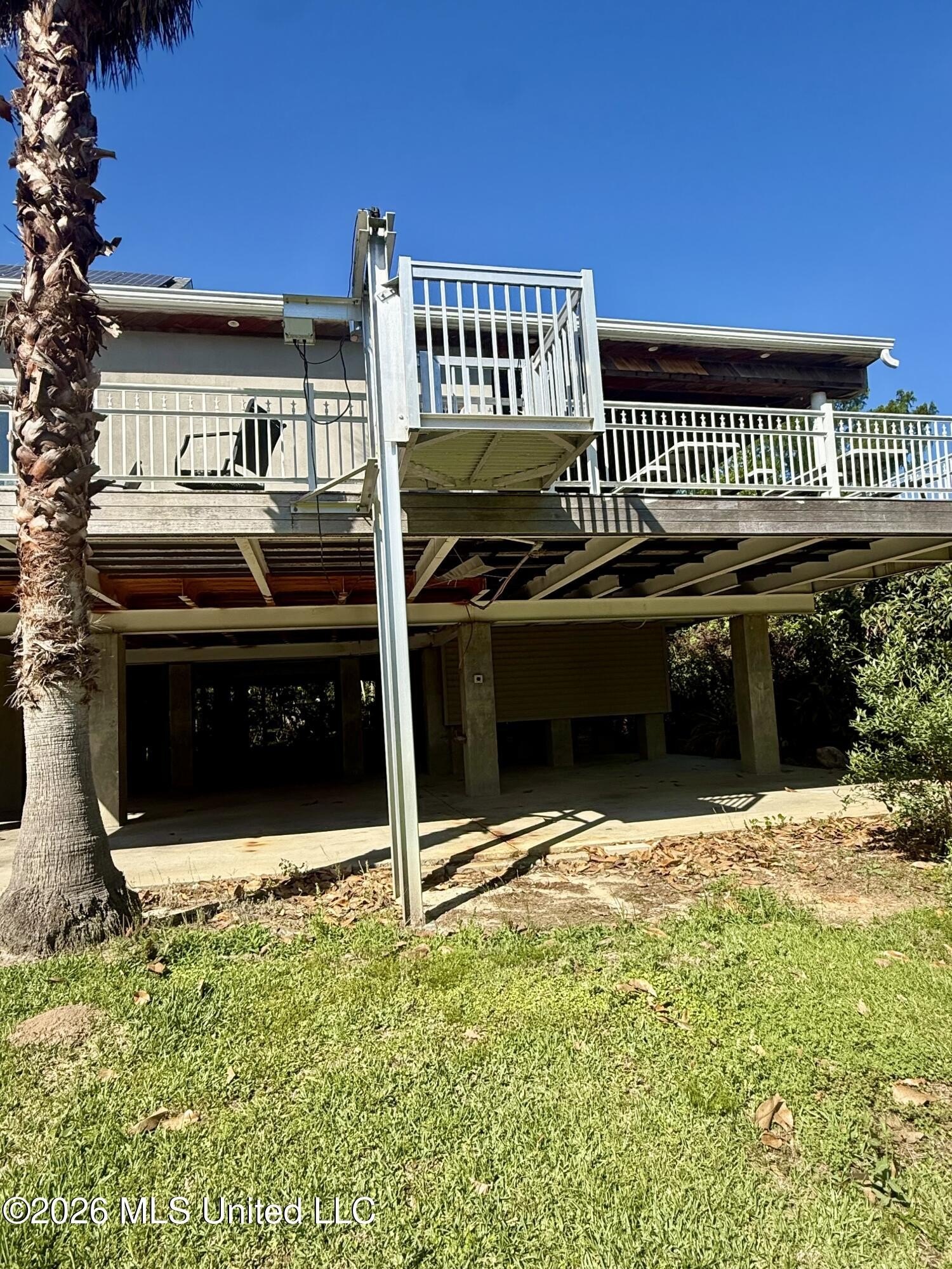 Biloxi, Mississippi, 39532, United States, 5 Bedrooms Bedrooms, ,5 BathroomsBathrooms,Residential,For Sale,2020619