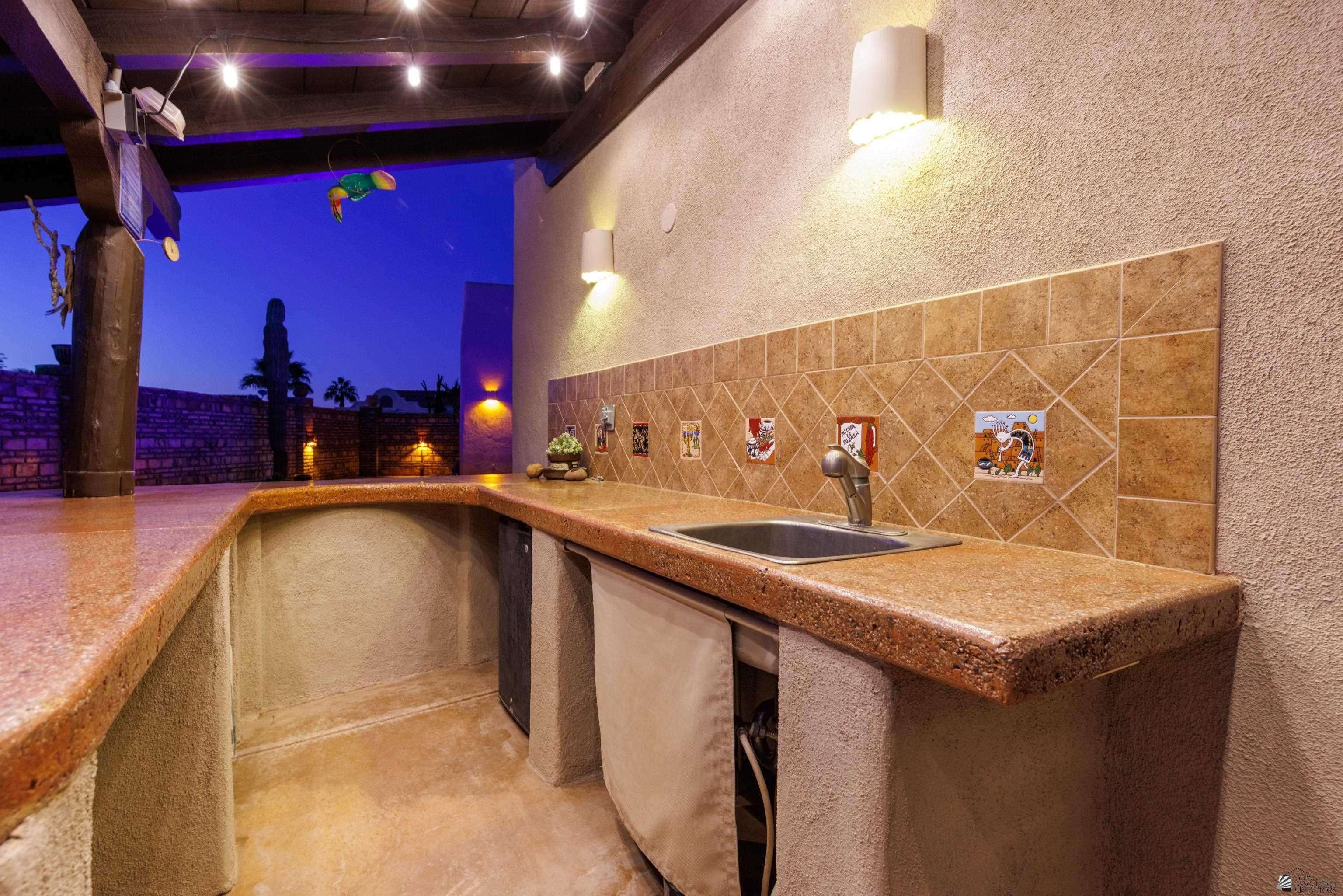 Yuma, Arizona, 85367, United States, 3 Bedrooms Bedrooms, ,1 BathroomBathrooms,Residential,For Sale,1982634