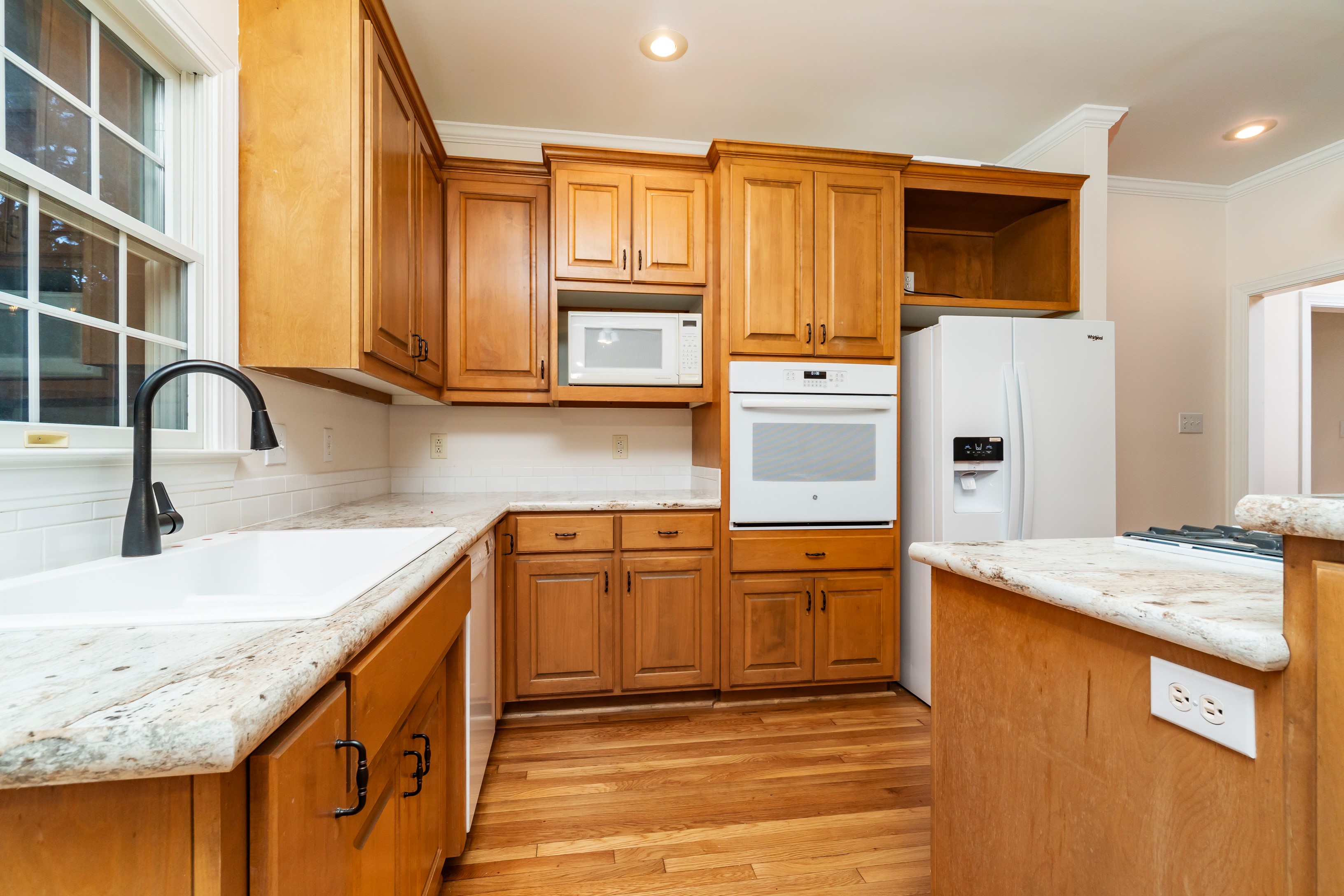 Oriental, North Carolina, 28571, United States, 3 Bedrooms Bedrooms, ,3 BathroomsBathrooms,Residential,For Sale,1979127