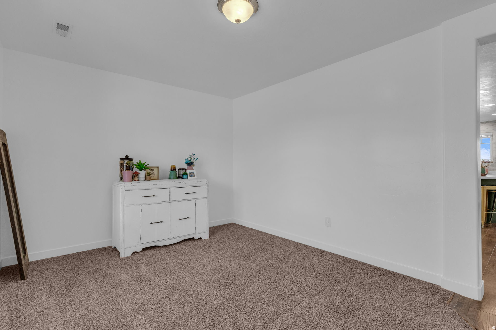 Stansbury Park, Utah, 84074, United States, 4 Bedrooms Bedrooms, ,3 BathroomsBathrooms,Residential,For Sale,1988196