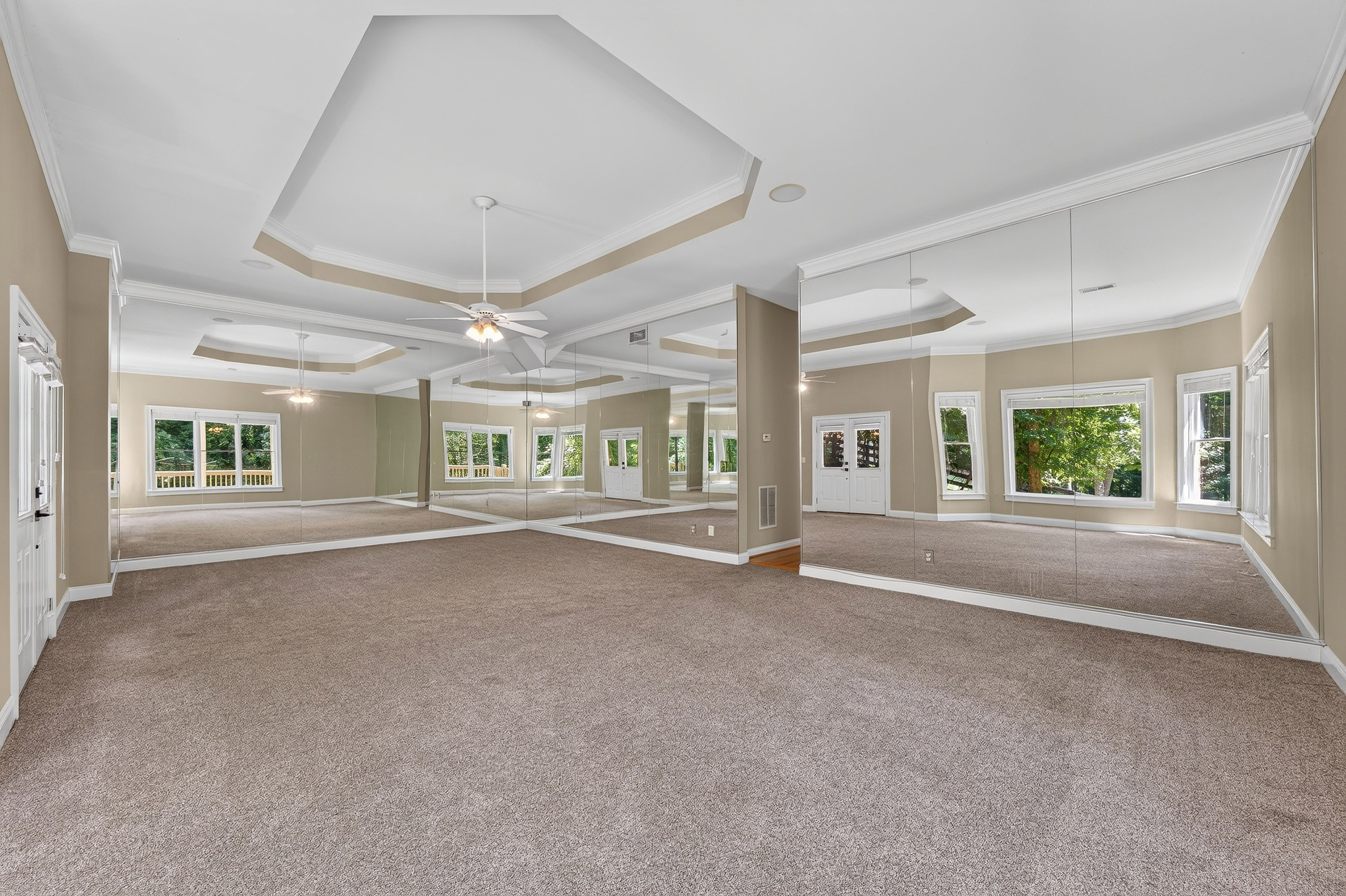  Private Luxury Retreat in the Heart of Milton - 物件實景