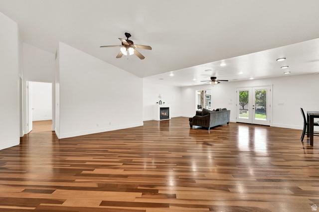 Syracuse, Utah, 84075, United States, 4 Bedrooms Bedrooms, ,3 BathroomsBathrooms,Residential,For Sale,2048883