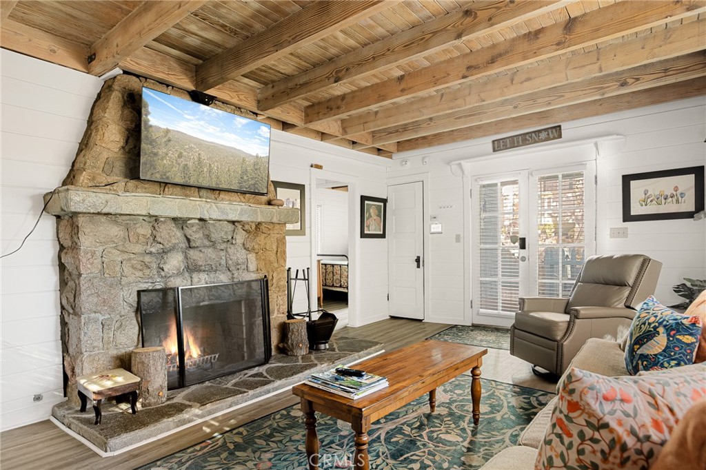 Lake Arrowhead, California, 92352, United States, 3 Bedrooms Bedrooms, ,2 BathroomsBathrooms,Residential,For Sale,1984793