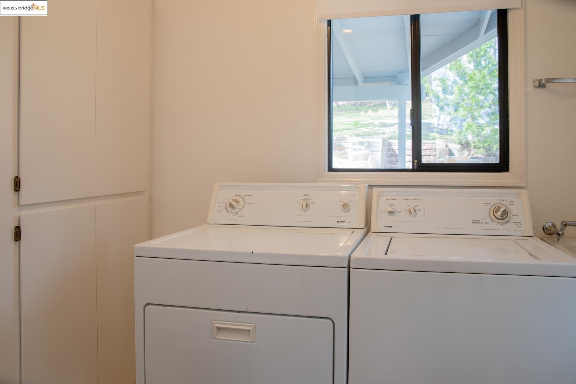 Twain Harte, California, 95383, United States, 3 Bedrooms Bedrooms, ,2 BathroomsBathrooms,Residential,For Sale,1976864