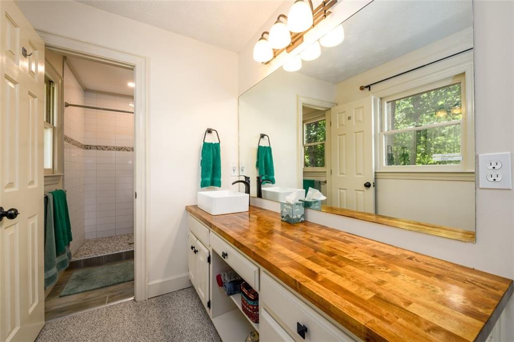 Covington, Georgia, 30014, United States, 5 Bedrooms Bedrooms, ,5 BathroomsBathrooms,Residential,For Sale,1895432
