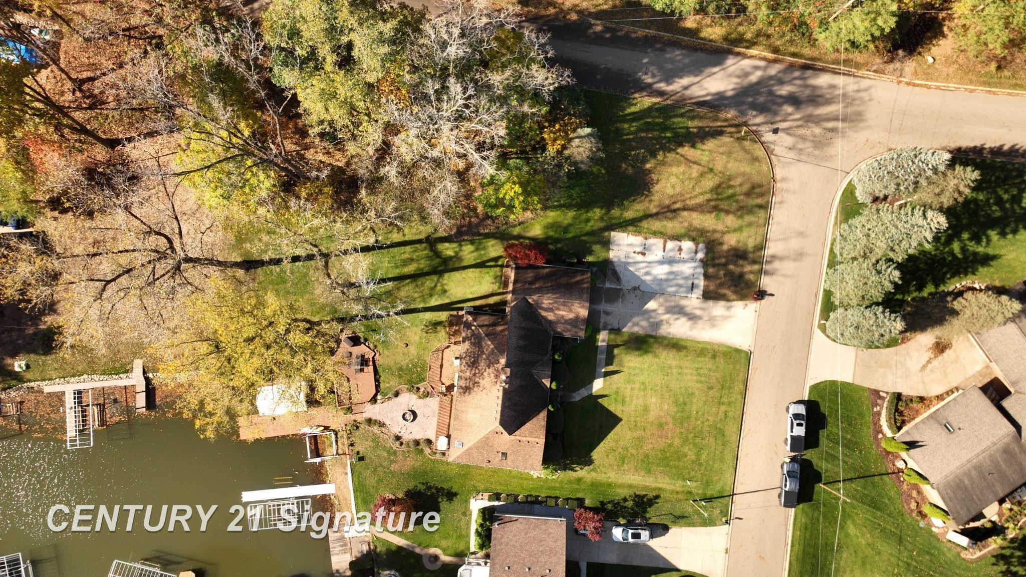 Fenton, Michigan, 48430, United States, 6 Bedrooms Bedrooms, ,4 BathroomsBathrooms,Residential,For Sale,1976063