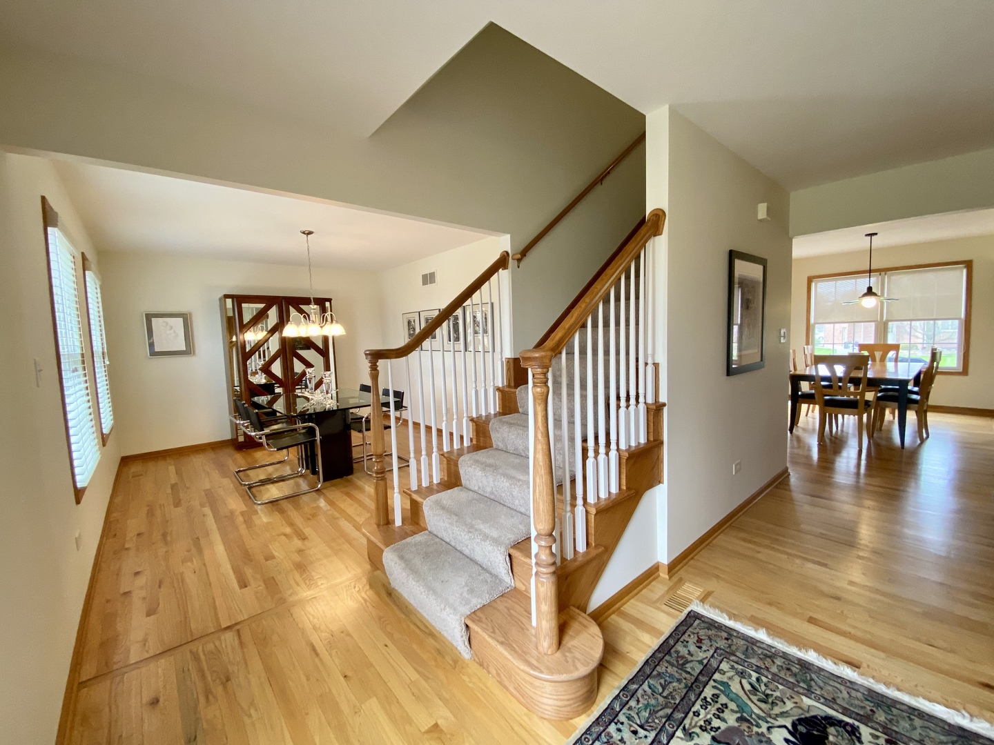 Frankfort, Illinois, 60423, United States, 5 Bedrooms Bedrooms, ,3 BathroomsBathrooms,Residential,For Sale,1923148