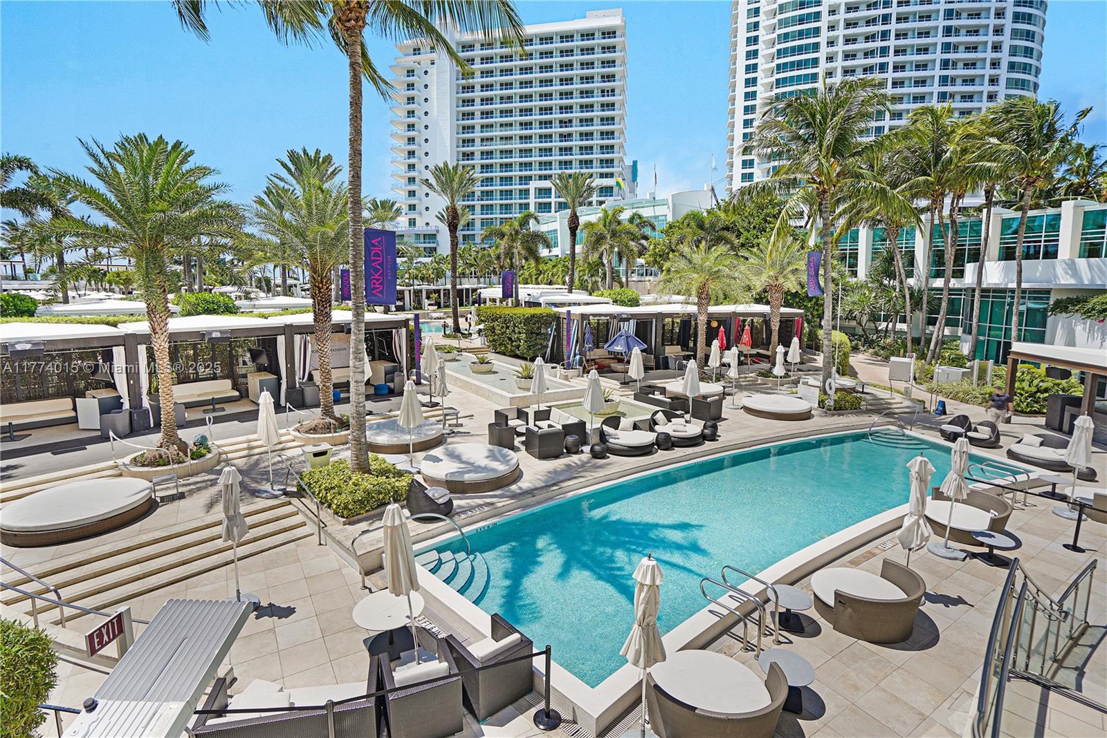 Miami Beach, Florida, 33140, United States, 2 Bedrooms Bedrooms, ,3 BathroomsBathrooms,Residential,For Sale,1759020