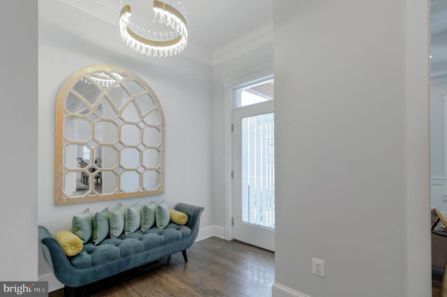 Fairfax, Virginia, 22030, United States, 6 Bedrooms Bedrooms, ,7 BathroomsBathrooms,Residential,For Sale,1997396