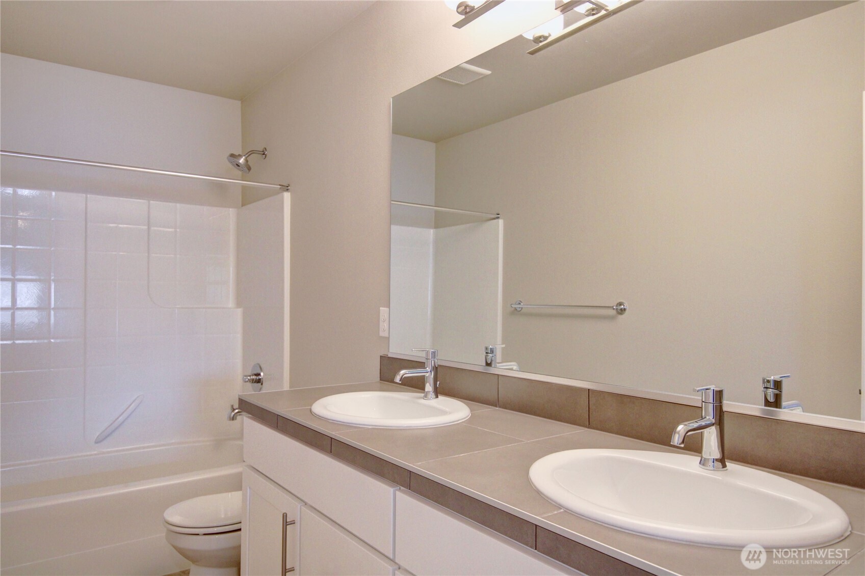 Burlington, Washington, 98233, United States, 3 Bedrooms Bedrooms, ,3 BathroomsBathrooms,Residential,For Sale,1922030