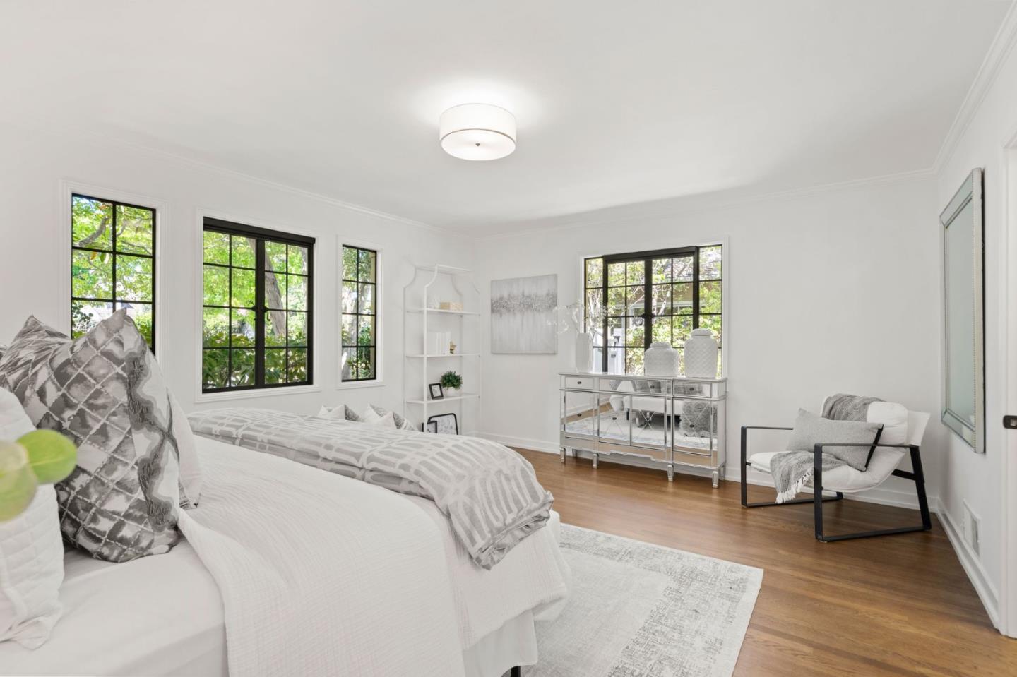 Palo Alto, California, 94301, United States, 4 Bedrooms Bedrooms, ,4 BathroomsBathrooms,Residential,For Sale,1837921