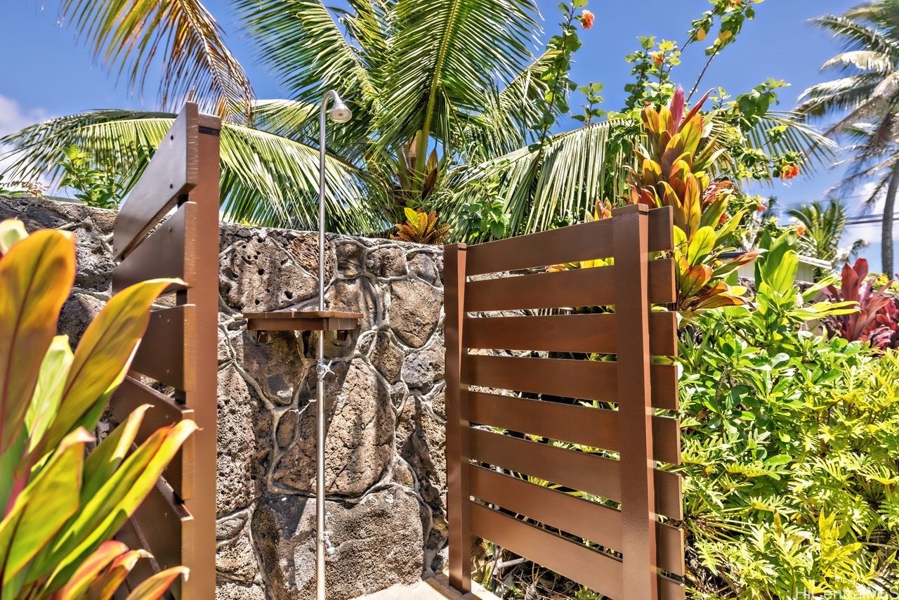 Hauula, Hawaii, 96717, United States, 3 Bedrooms Bedrooms, ,4 BathroomsBathrooms,Residential,For Sale,1991065