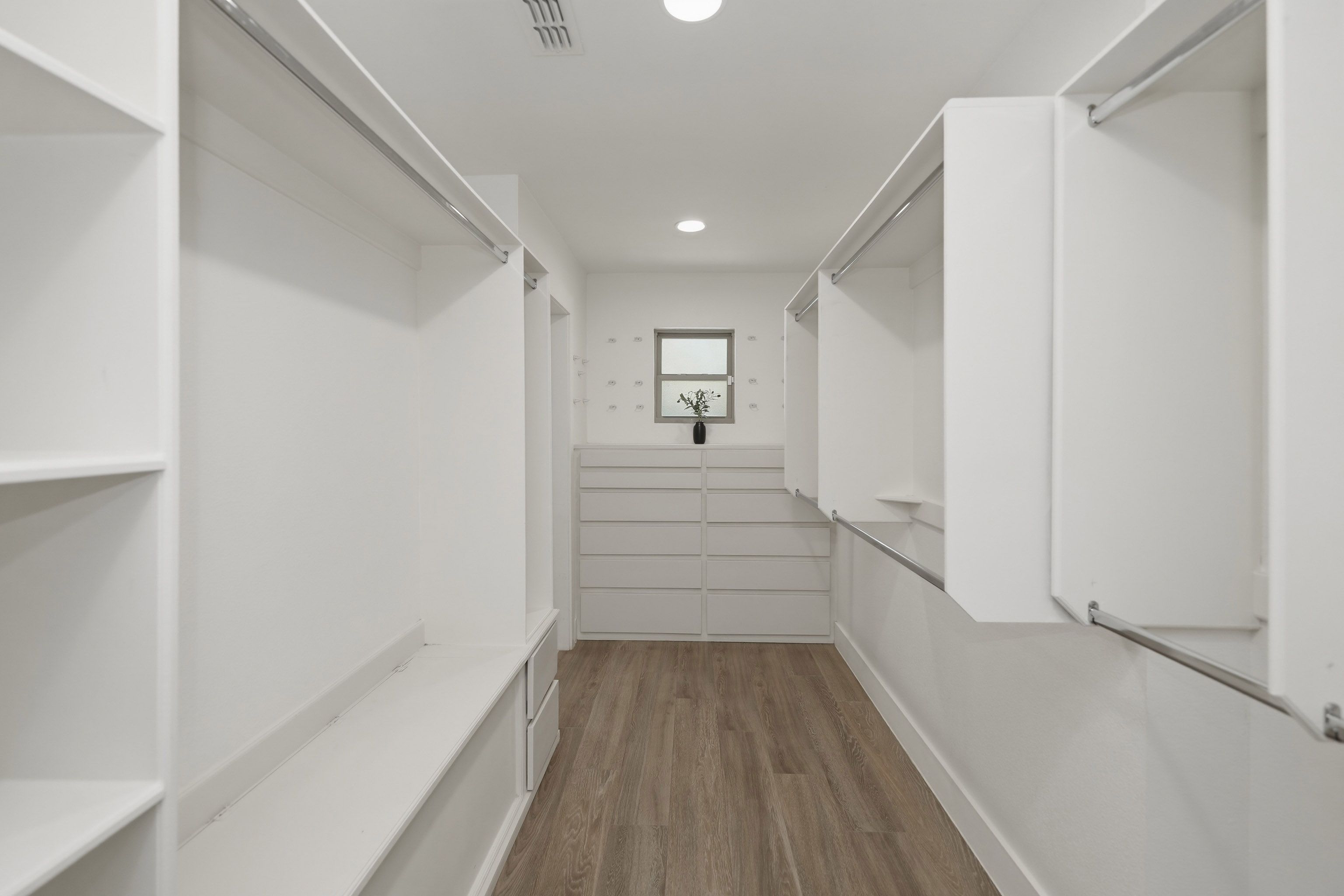  Luxury Living with Timeless Appeal - 物件實景
