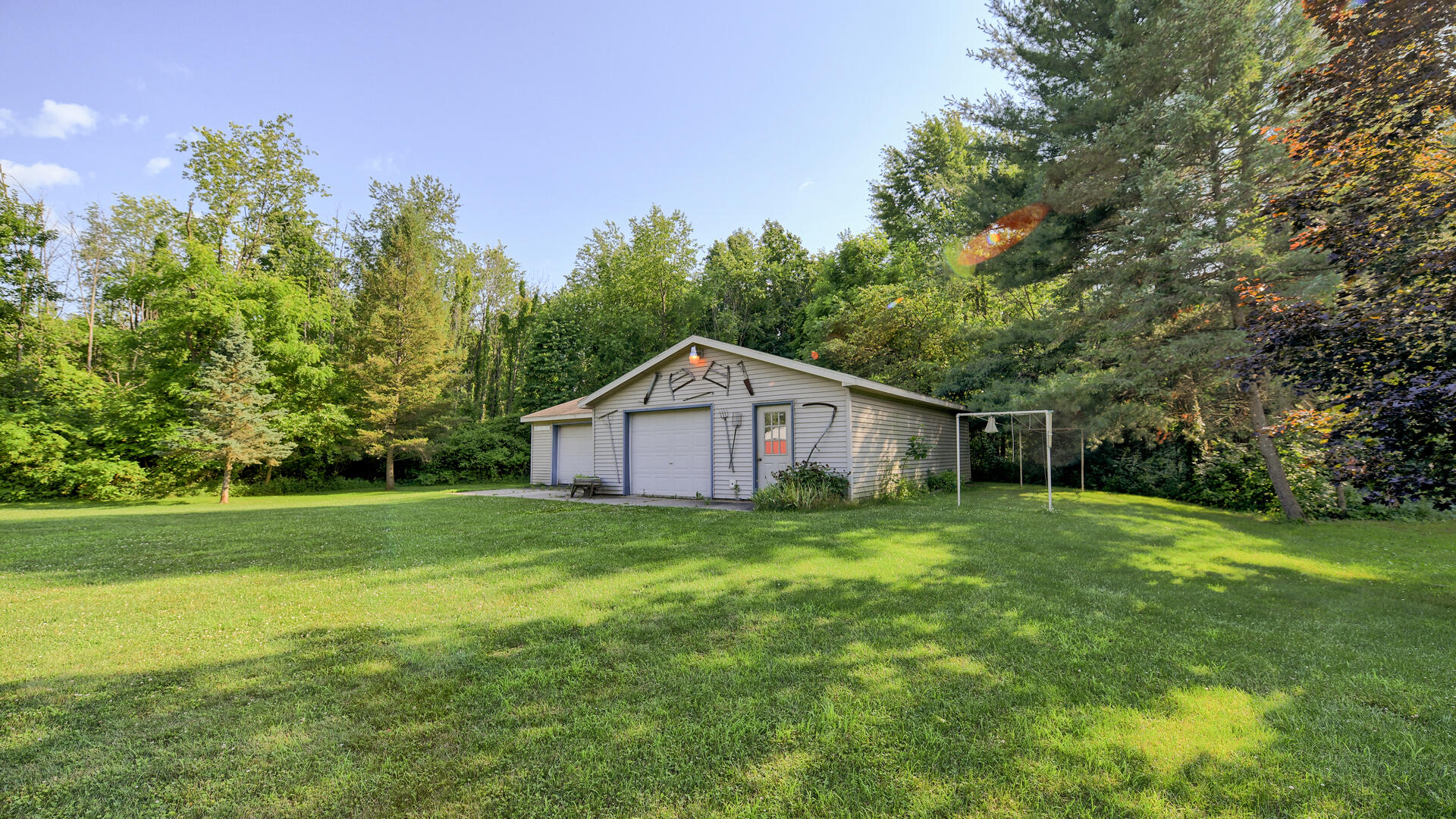 Portland, Michigan, 48875, United States, 5 Bedrooms Bedrooms, ,4 BathroomsBathrooms,Residential,For Sale,1928333