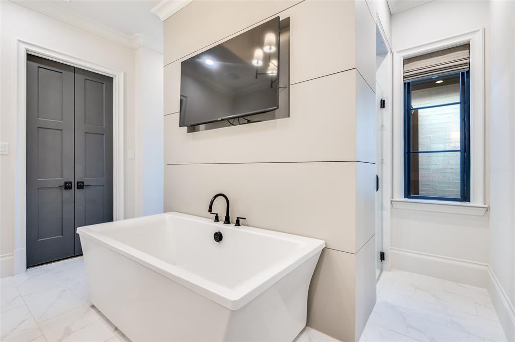 Midlothian, Texas, 76065, United States, 4 Bedrooms Bedrooms, ,5 BathroomsBathrooms,Residential,For Sale,1983532