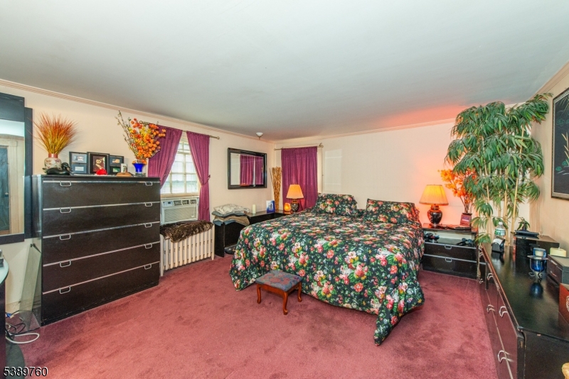 Bernardsville Boro, New Jersey, 07924, United States, 3 Bedrooms Bedrooms, ,3 BathroomsBathrooms,Residential,For Sale,1960559