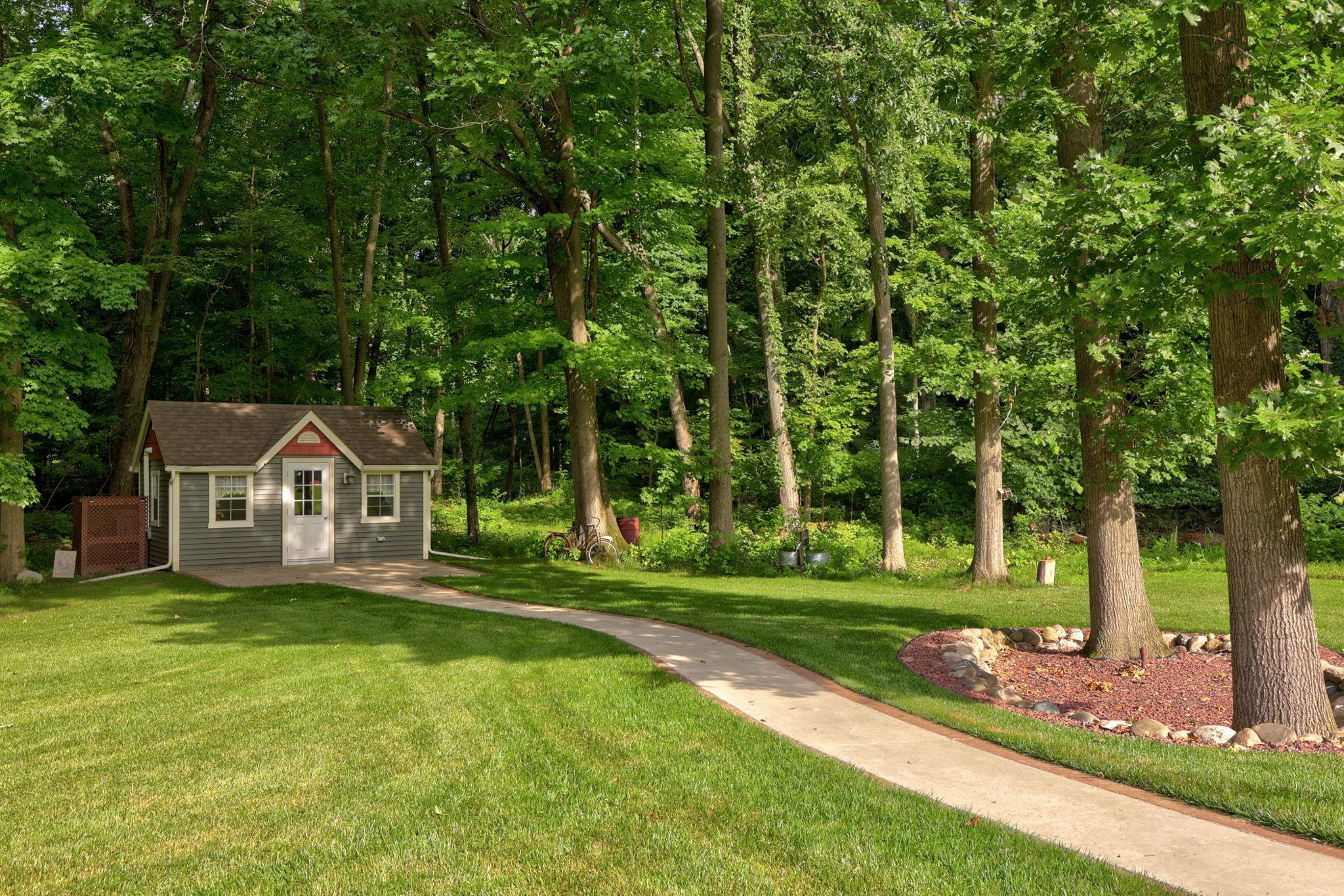 Birch Run, Michigan, 48415, United States, 3 Bedrooms Bedrooms, ,5 BathroomsBathrooms,Residential,For Sale,1977323