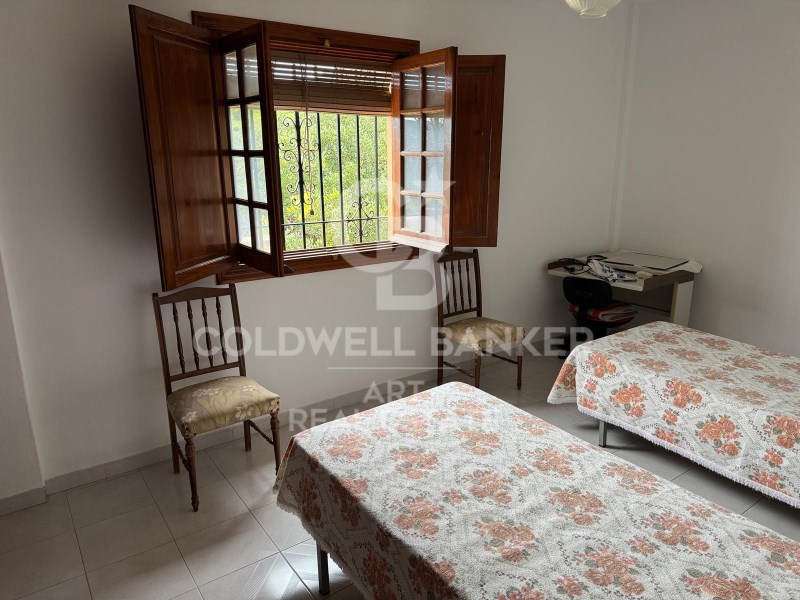 Estepona, Andalusia, ES, 4 Bedrooms Bedrooms, ,1 BathroomBathrooms,Residential,For Sale,1806484