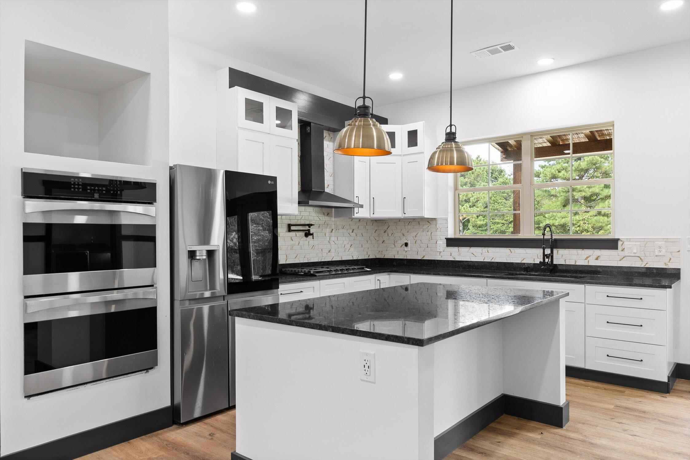 Higdon, Alabama, 35979, United States, 3 Bedrooms Bedrooms, ,2 BathroomsBathrooms,Residential,For Sale,1983057