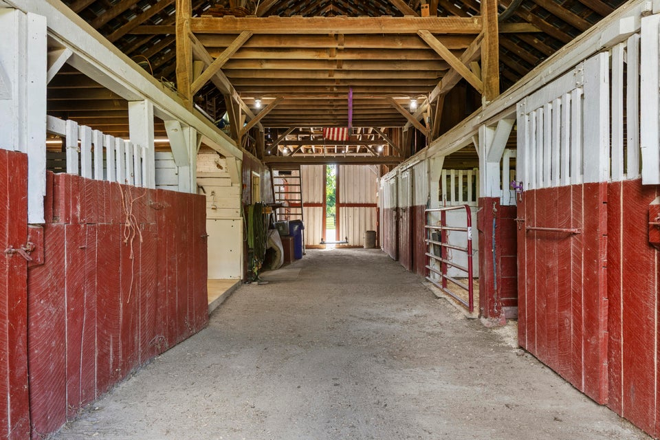 Lexington, Kentucky, 40515, United States, 4 Bedrooms Bedrooms, ,5 BathroomsBathrooms,Residential,For Sale,2049186