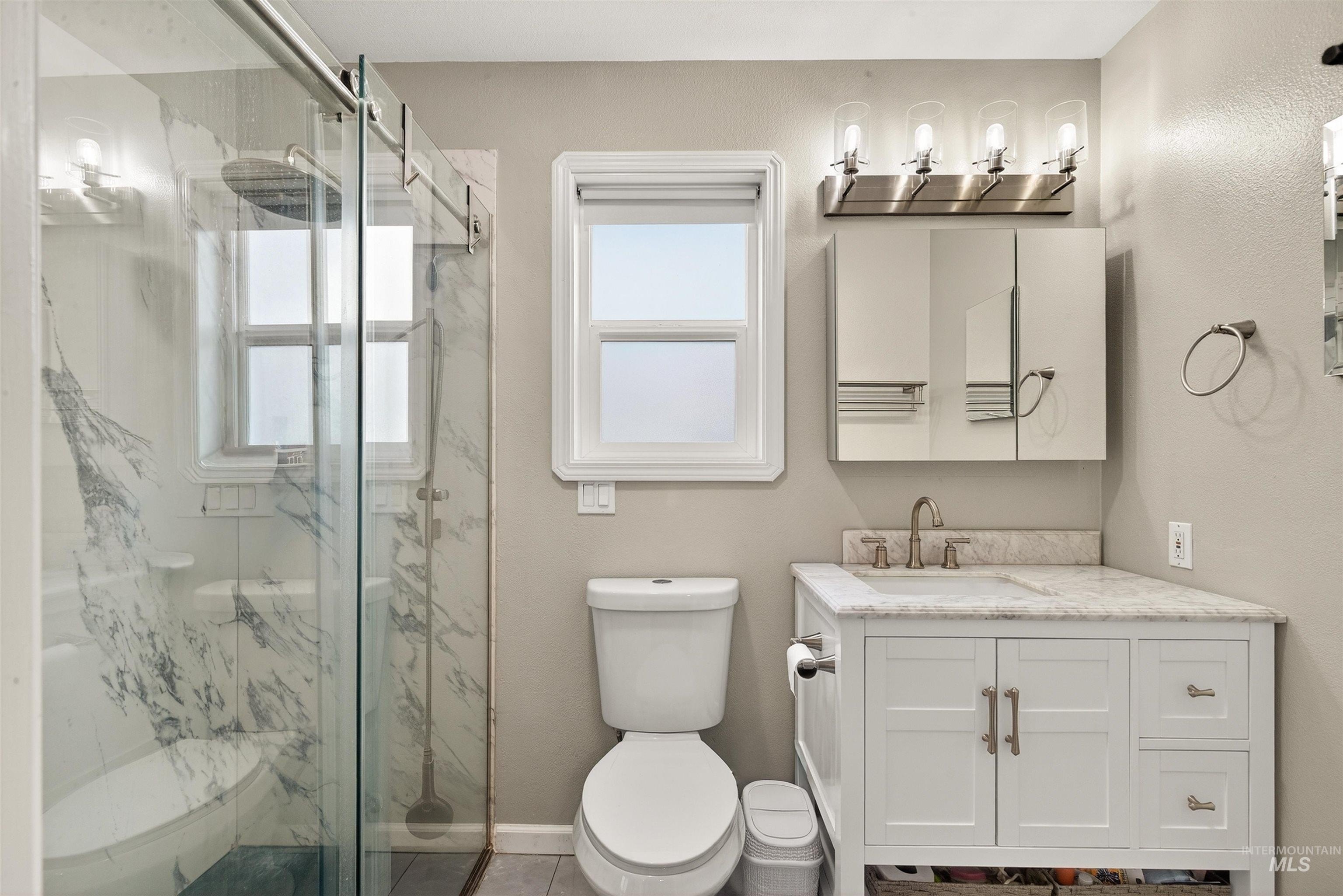 Clarkston, Washington, 99403, United States, 6 Bedrooms Bedrooms, ,3 BathroomsBathrooms,Residential,For Sale,2005676