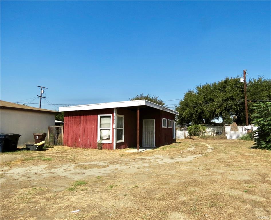 Compton, California, 90221, United States, 9 Bedrooms Bedrooms, ,Residential,For Sale,1982373