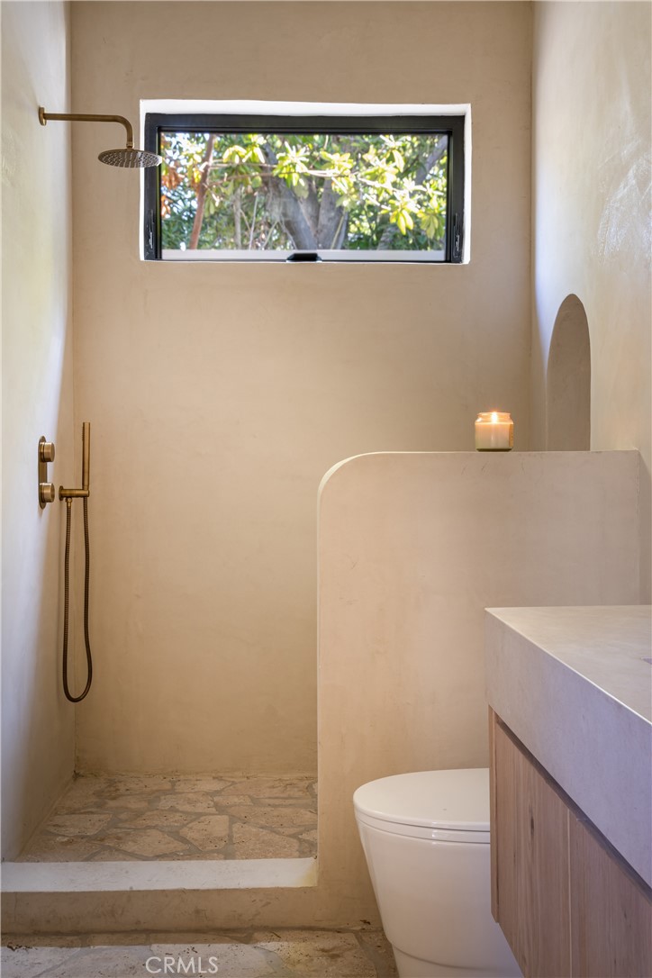 Sherman Oaks, California, 91423, United States, 6 Bedrooms Bedrooms, ,7 BathroomsBathrooms,Residential,For Sale,1990929