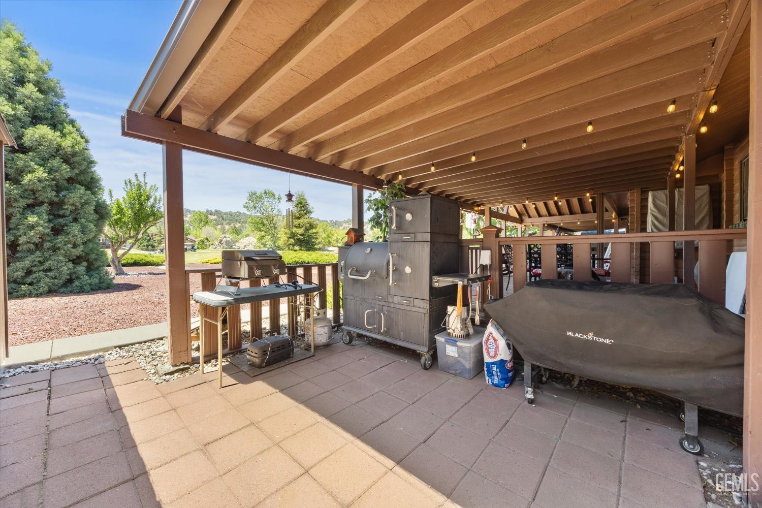 Tehachapi, California, 93561, United States, 3 Bedrooms Bedrooms, ,2 BathroomsBathrooms,Residential,For Sale,2049487