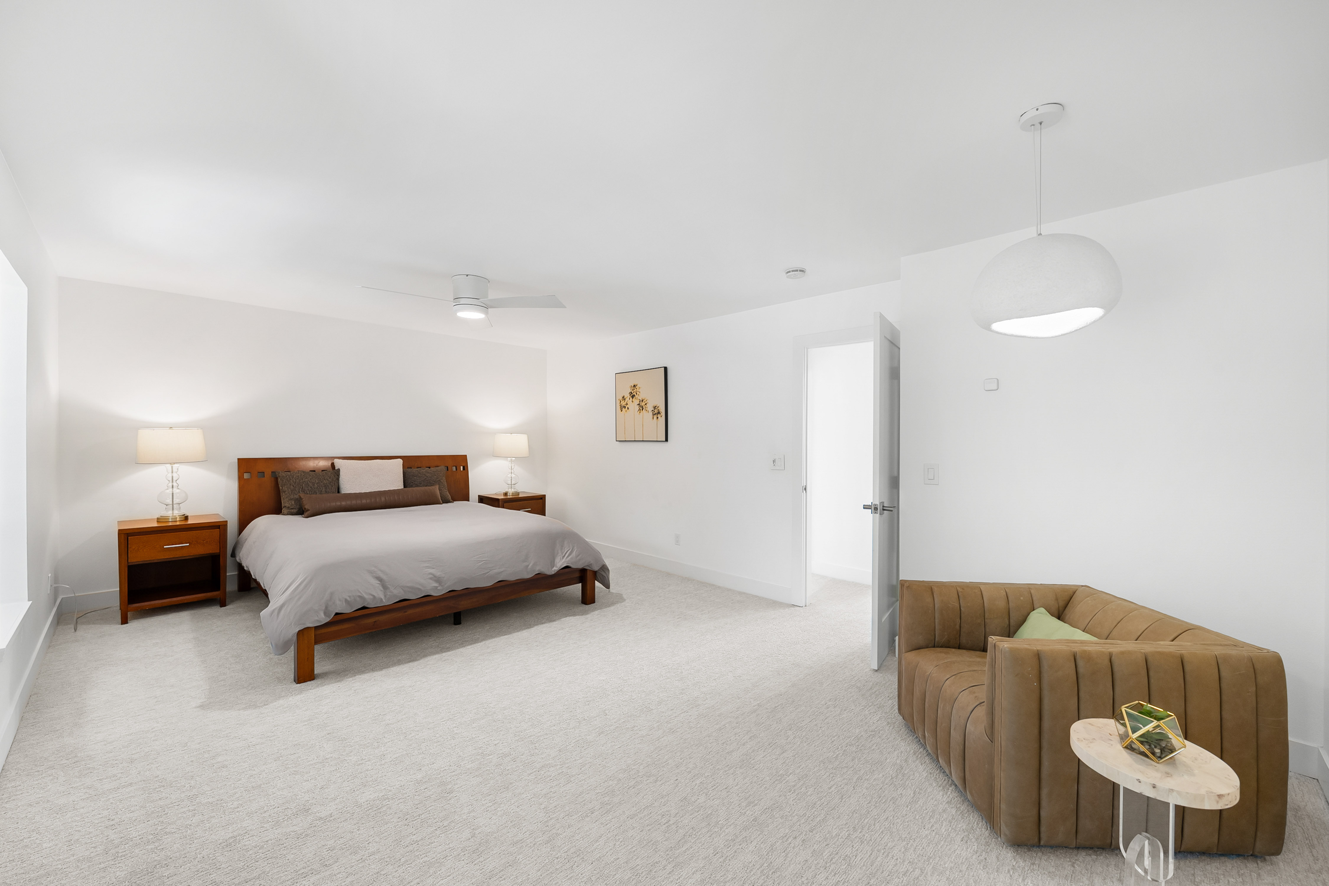  Beautiful Updated Home Located in Highly Sought-After Arapahoe Lake Neighborhood - 物件實景