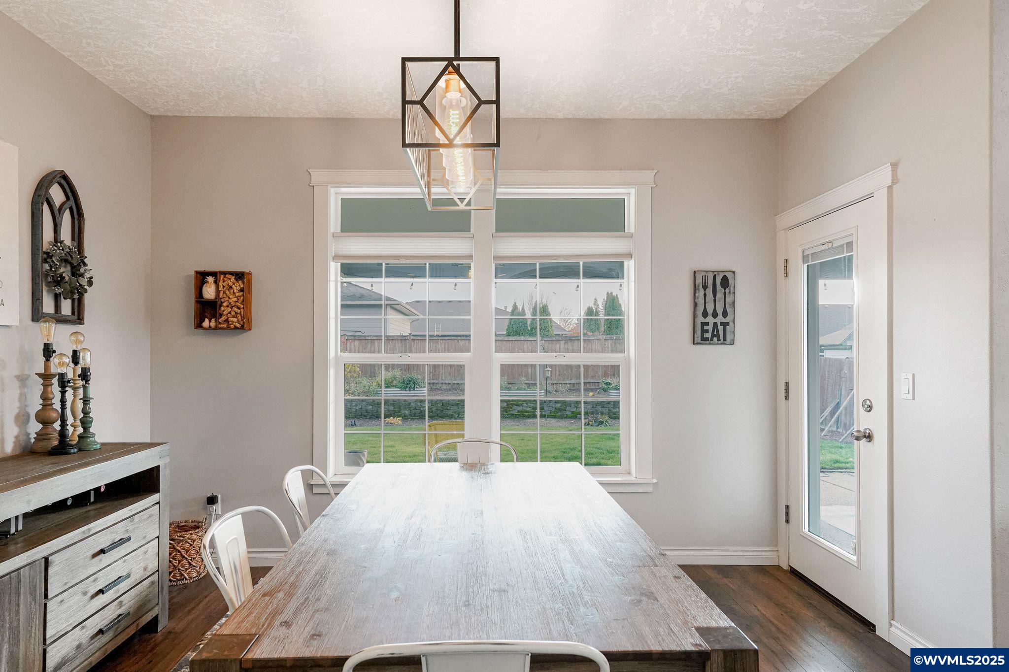 Albany, Oregon, 97321, United States, 3 Bedrooms Bedrooms, ,2 BathroomsBathrooms,Residential,For Sale,1992876