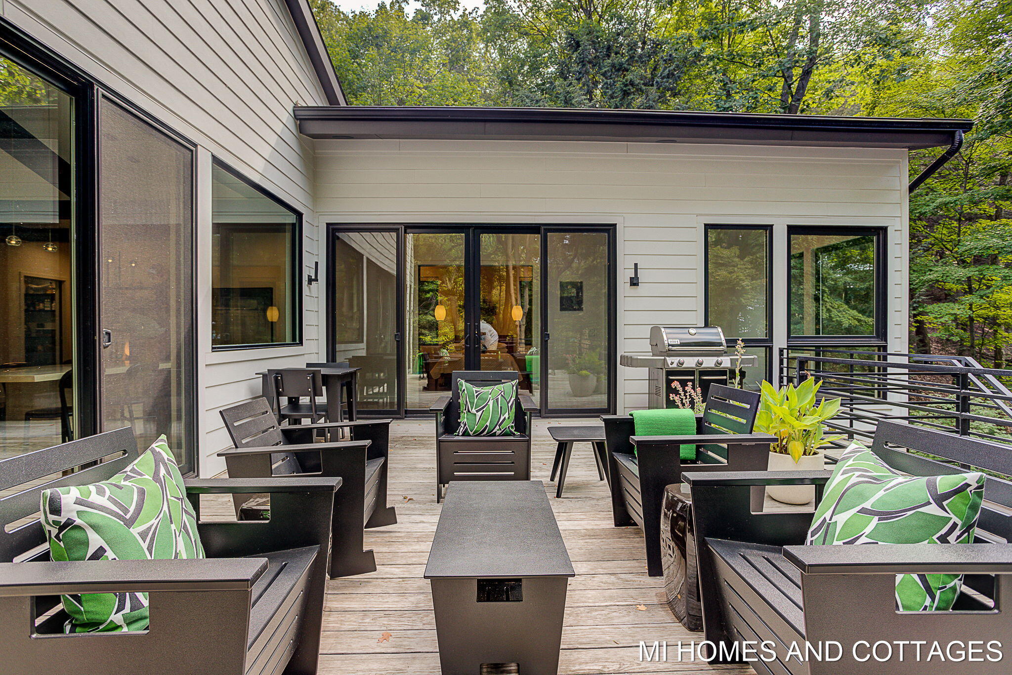 Saugatuck, Michigan, 49453, United States, 4 Bedrooms Bedrooms, ,4 BathroomsBathrooms,Residential,For Sale,1826741