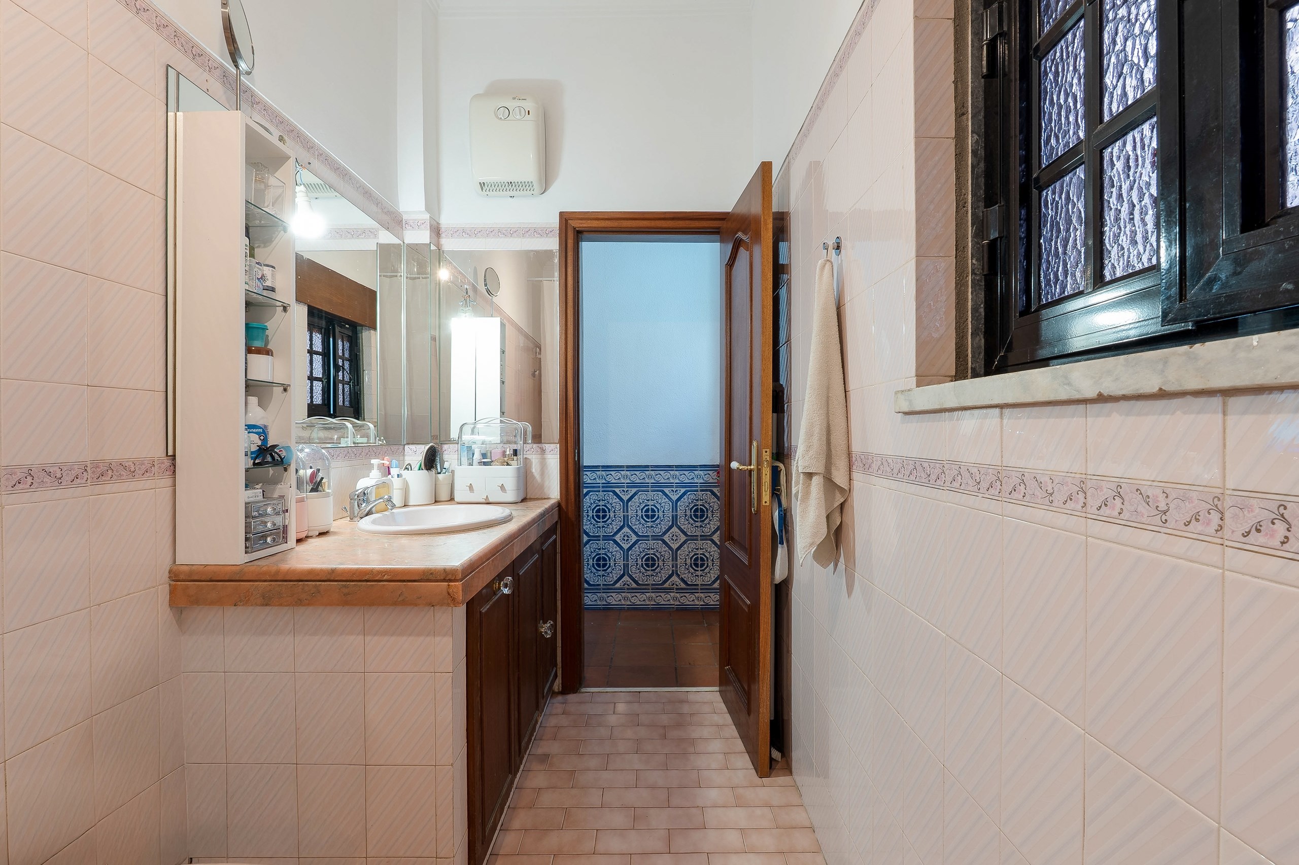 Cascais, Lisbon, 2785-261, PT, 4 Bedrooms Bedrooms, ,3 BathroomsBathrooms,Residential,For Sale,1795238