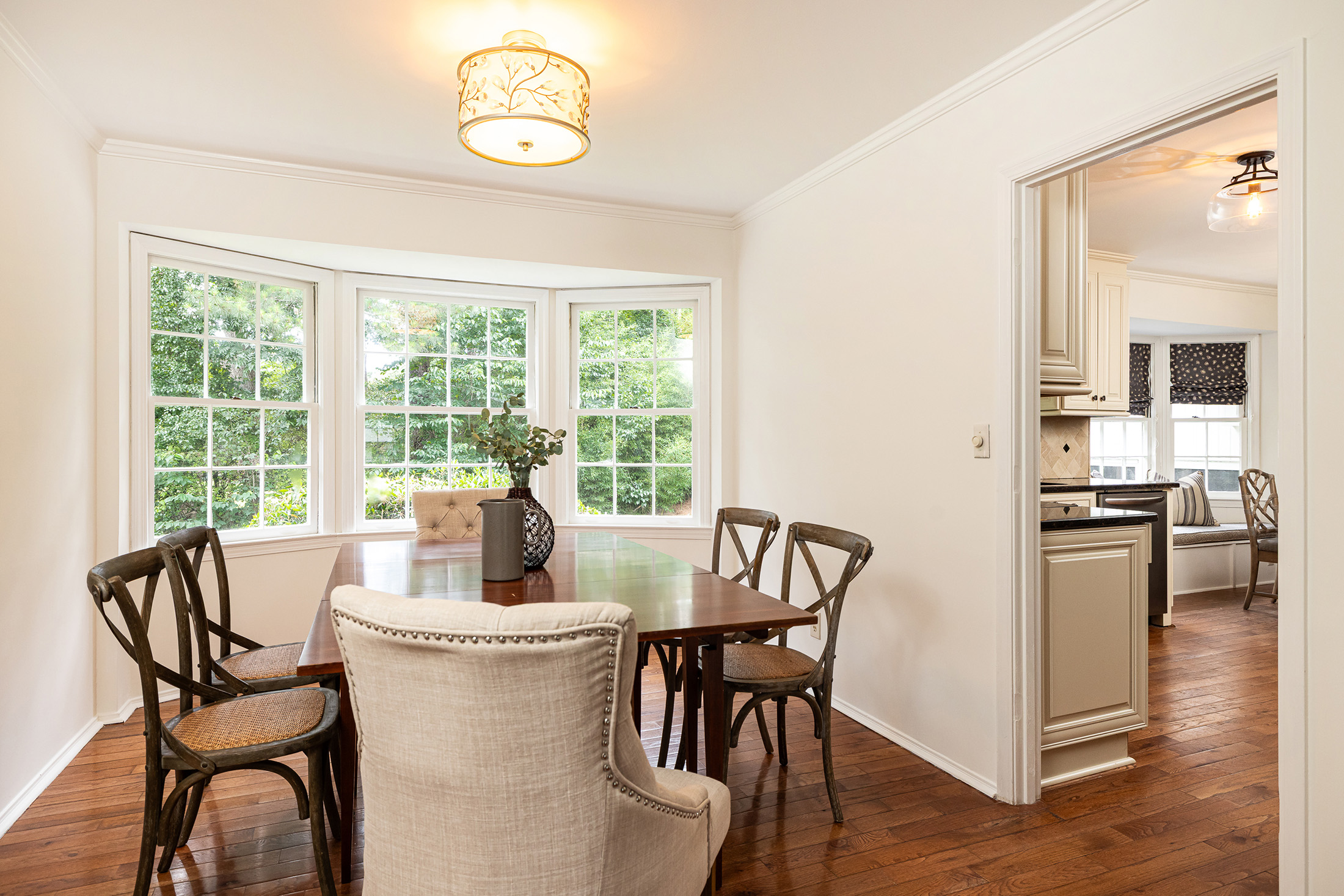  Beautifully Updated Home in Sought-after Arden Woods Neighborhood of Dunwoody - 物件實景