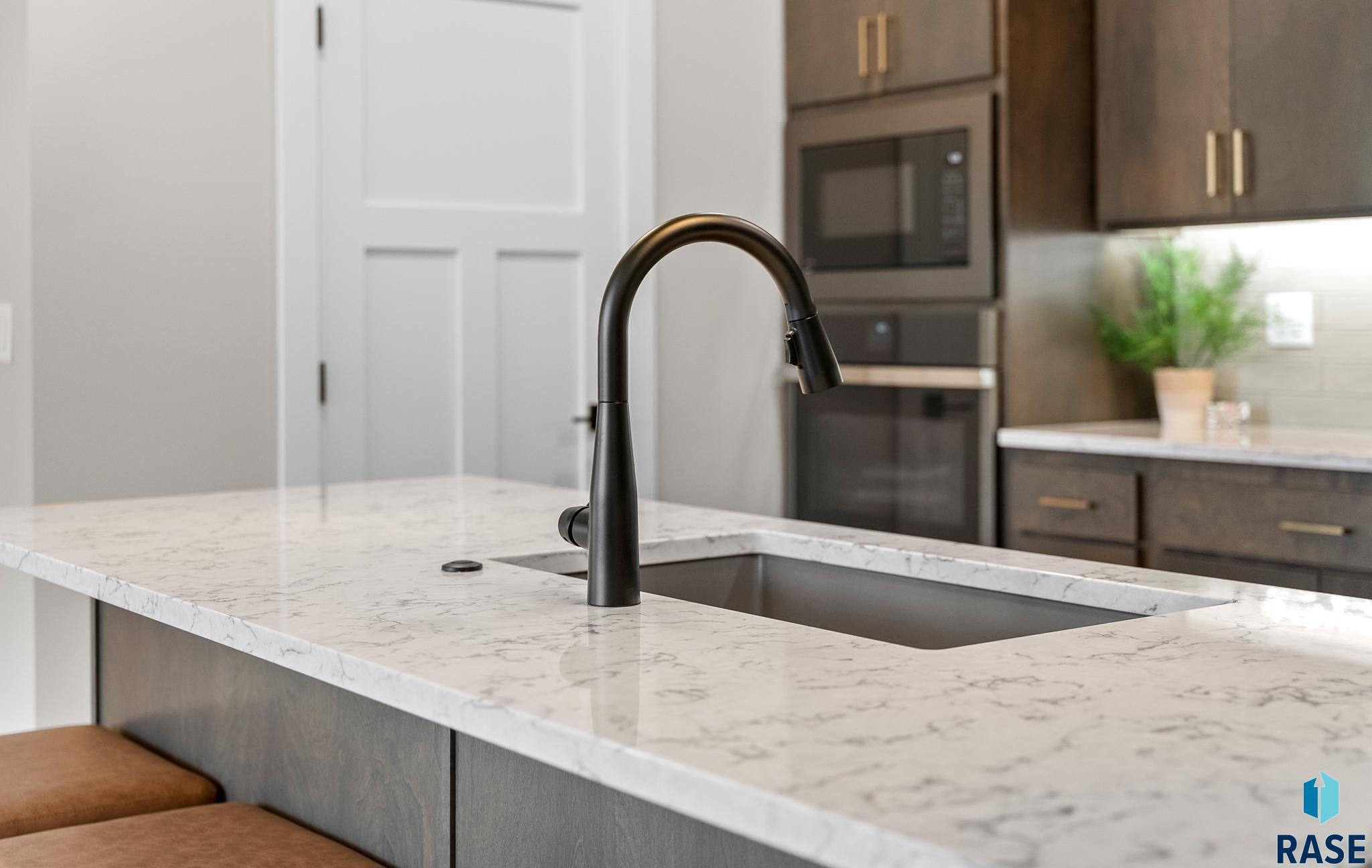 Sioux Falls, South Dakota, 57110, United States, 4 Bedrooms Bedrooms, ,3 BathroomsBathrooms,Residential,For Sale,2005284