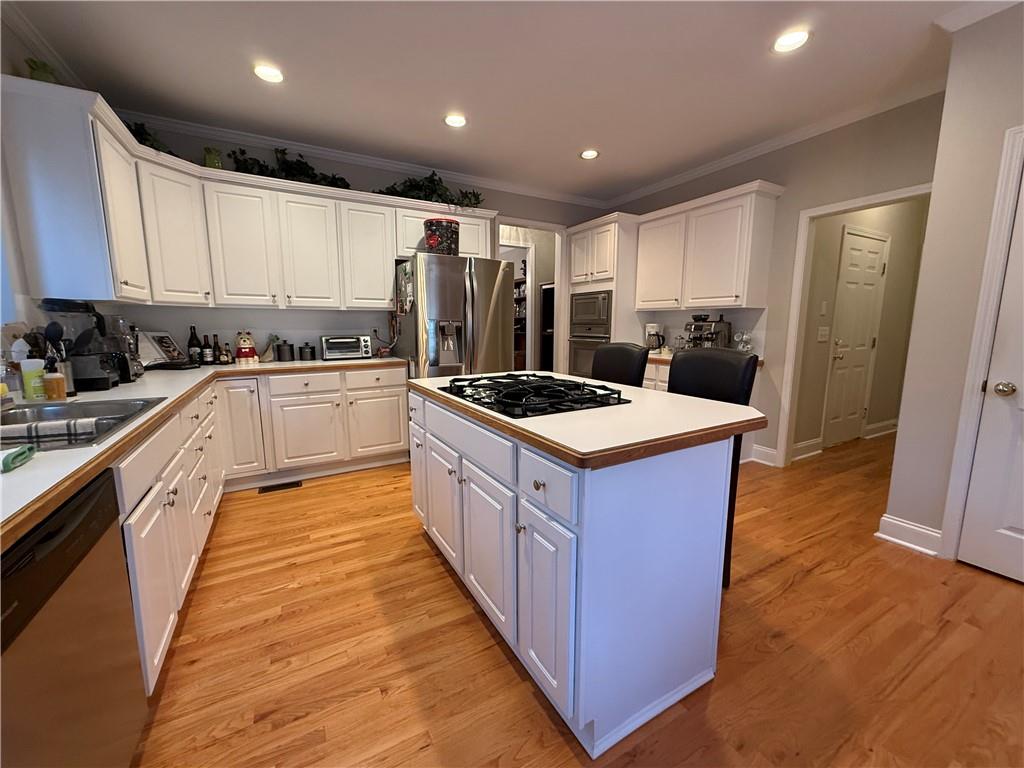 Lilburn, Georgia, 30047, United States, 4 Bedrooms Bedrooms, ,3 BathroomsBathrooms,Residential,For Sale,1999656