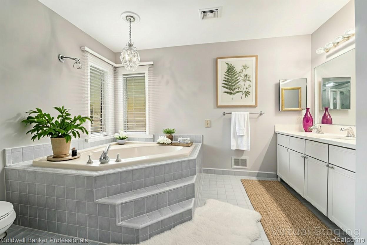 ShelbyTwp, Michigan, 48315, United States, 3 Bedrooms Bedrooms, ,4 BathroomsBathrooms,Residential,For Sale,1967840