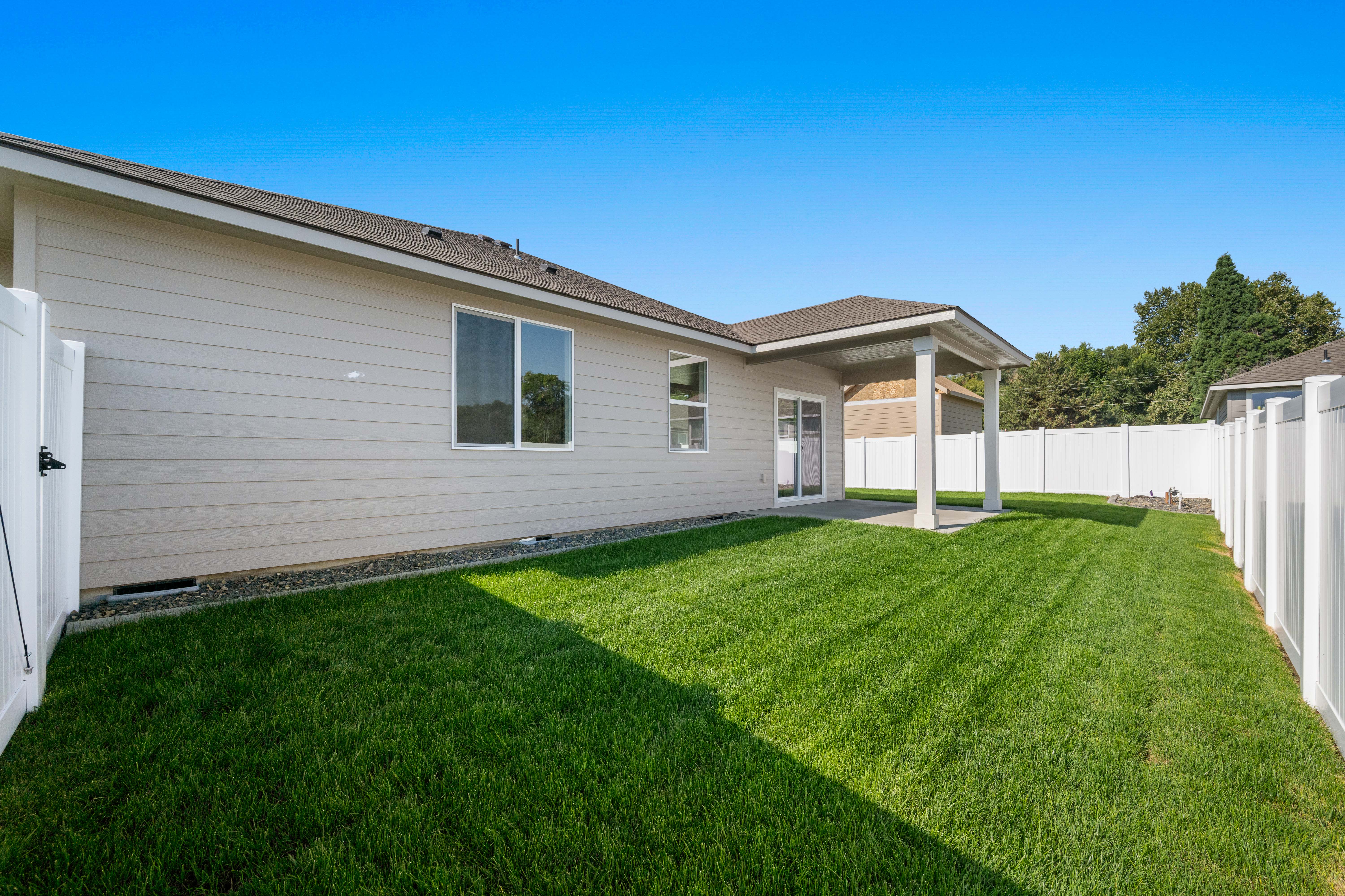  Fully Fenced, Fully Landscaped 4 Bedrooms - 物件實景