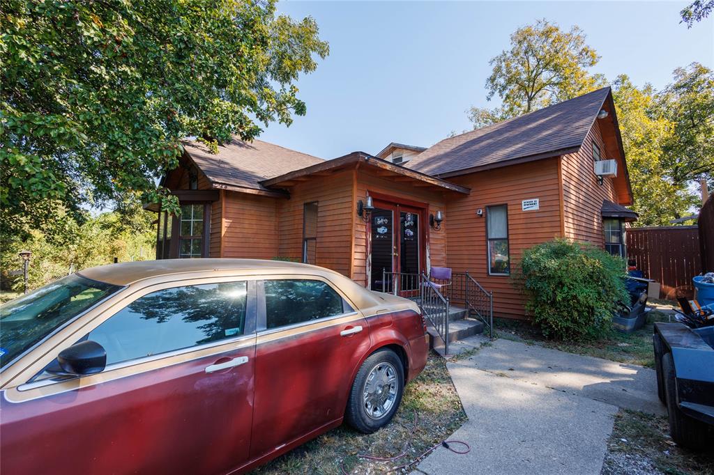 Dallas, Texas, 75216, United States, 5 Bedrooms Bedrooms, ,1 BathroomBathrooms,Residential,For Sale,1851702