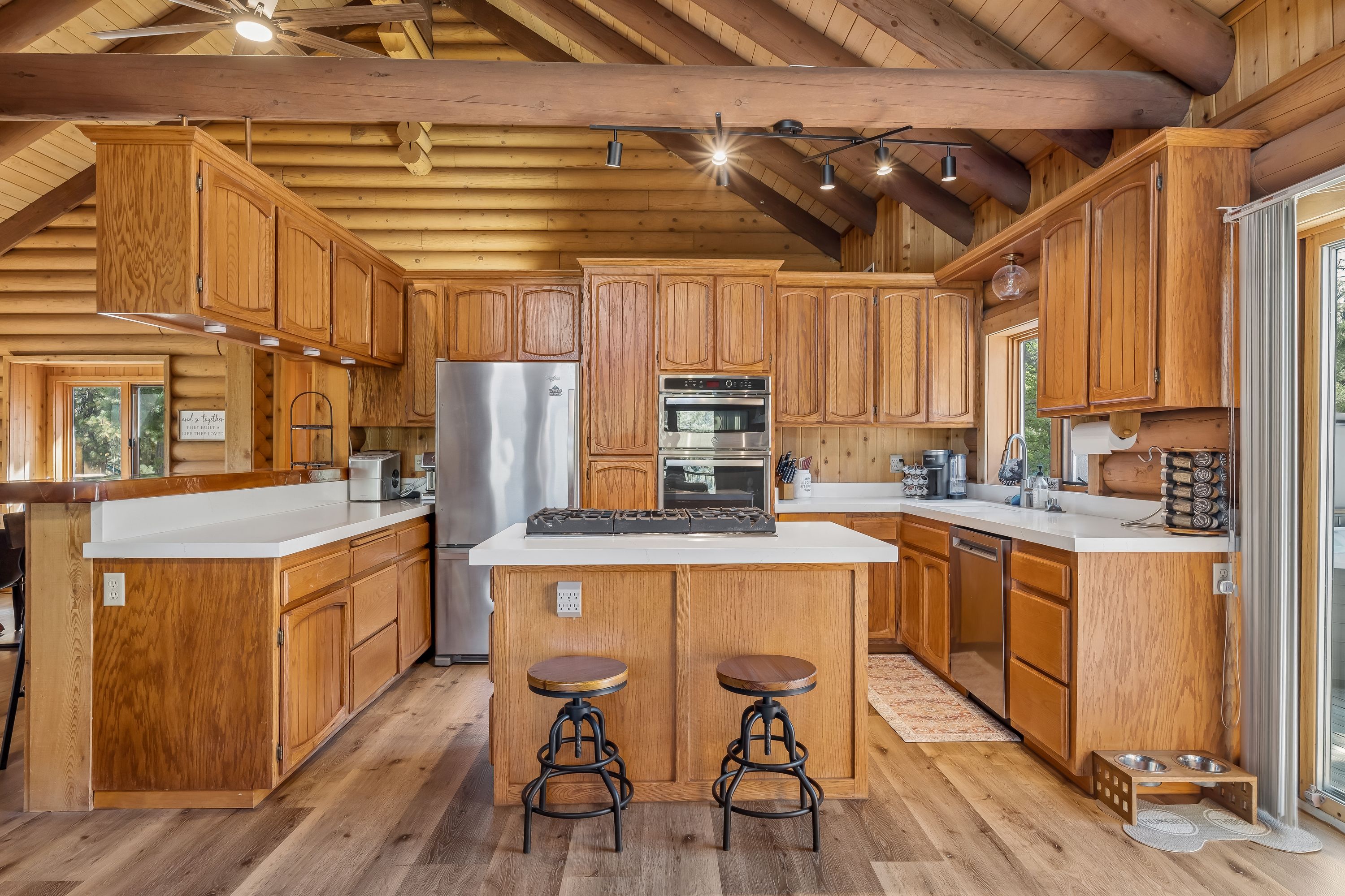  38595 Talbot Drive, Big Bear Lake, CA 92315 - 物件實景