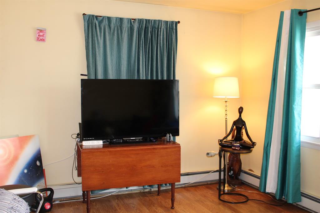 Rhinebeck, New York, 12572, United States, 5 Bedrooms Bedrooms, ,3 BathroomsBathrooms,Residential,For Sale,1982613