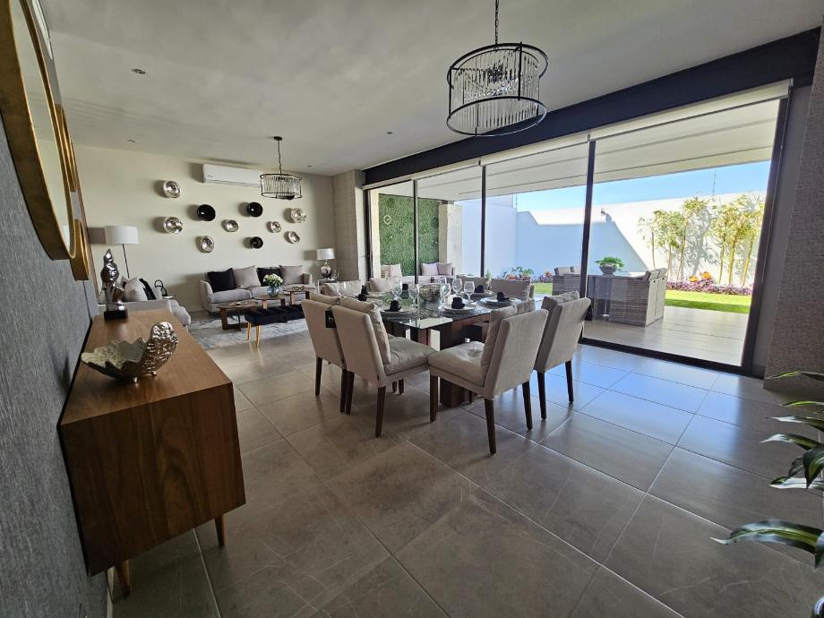 Torreón, Coahuila de Zaragoza, 27023, Mexico, 3 Bedrooms Bedrooms, ,3 BathroomsBathrooms,Residential,For Sale,1994427