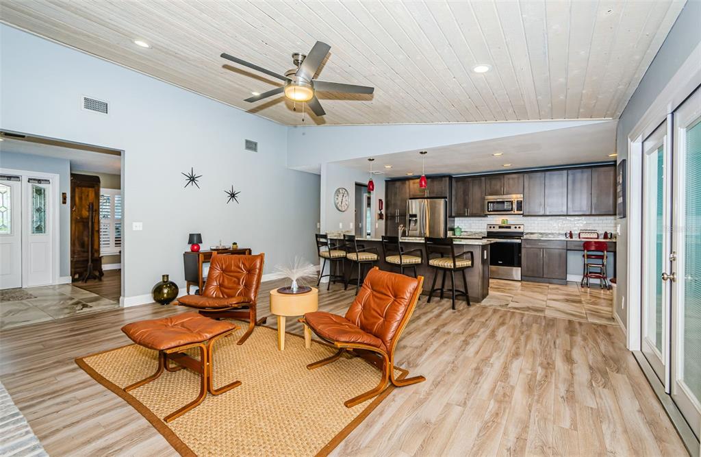 Temple Terrace, Florida, 33617, United States, 4 Bedrooms Bedrooms, ,3 BathroomsBathrooms,Residential,For Sale,1901085