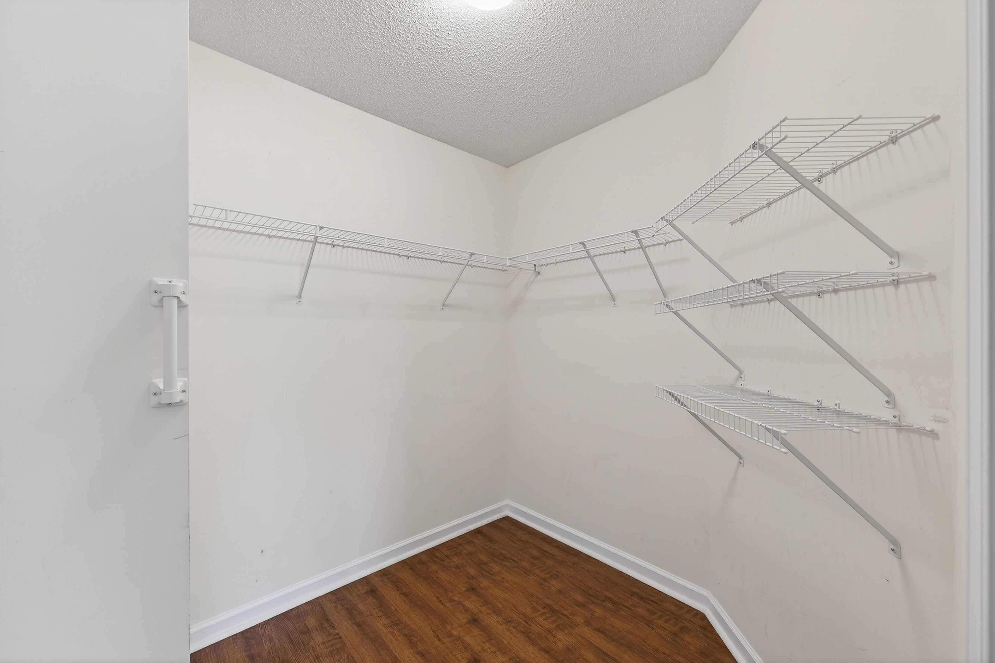  Welcome to this Virtually Maintenance-Free Ranch - 物件實景