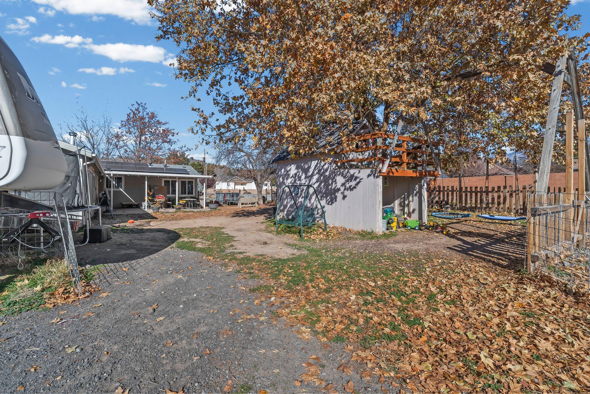 St George, Utah, 84770, United States, 6 Bedrooms Bedrooms, ,3 BathroomsBathrooms,Residential,For Sale,2005357