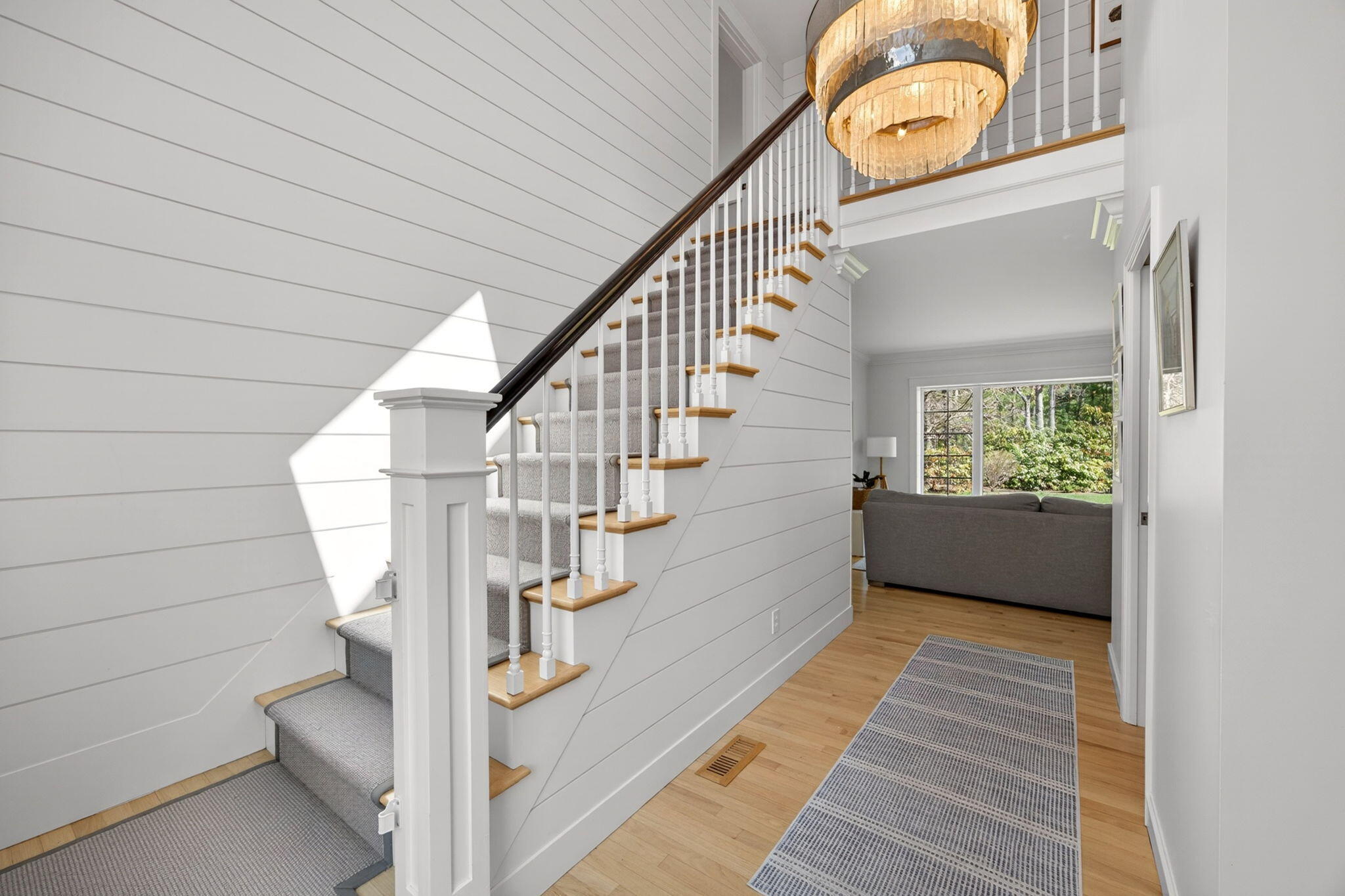  102 Waterford Drive - 物件實景