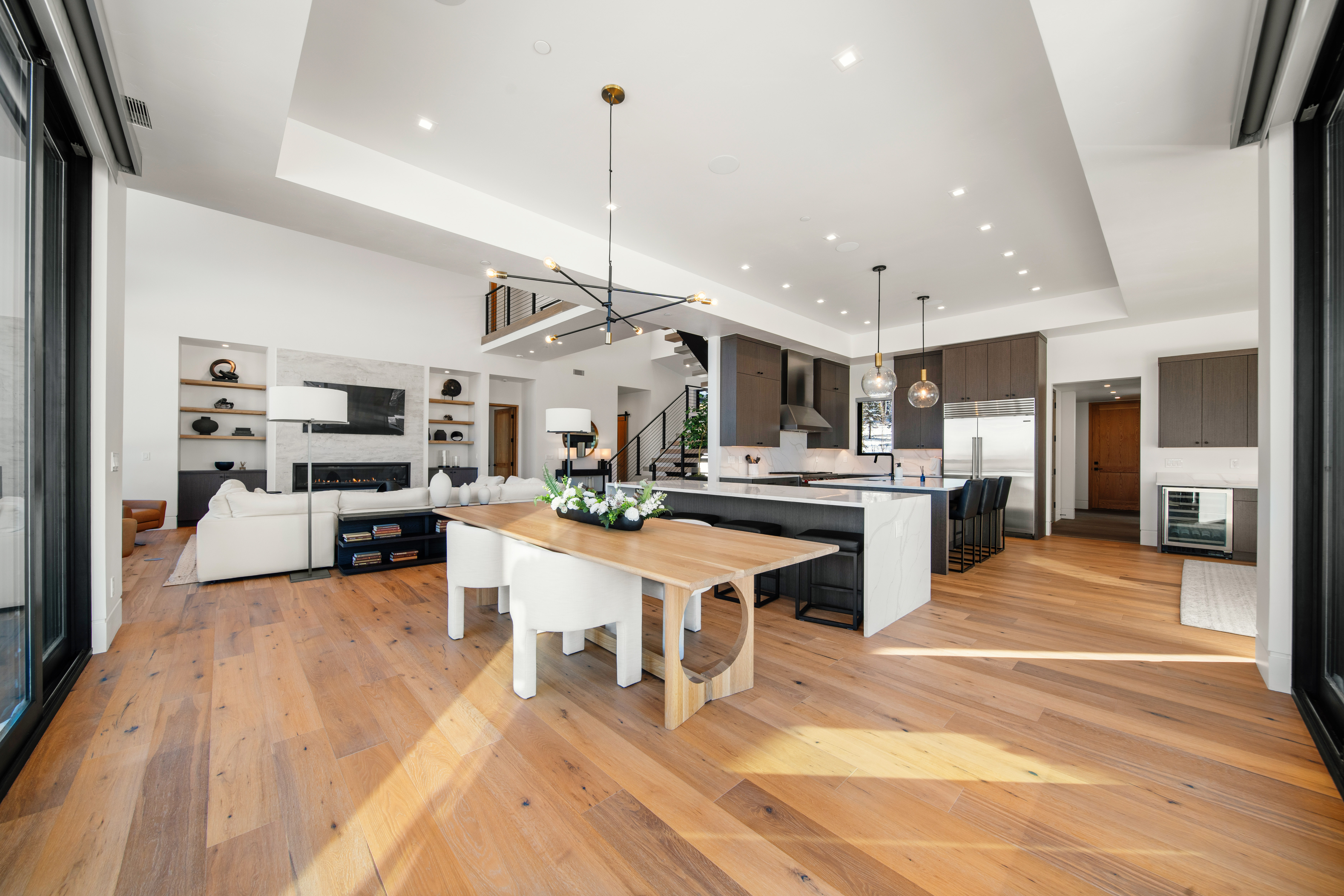  Mountain Modern Luxury Meets Effortless Cordillera Living at 145 Gore Trail - 物件實景
