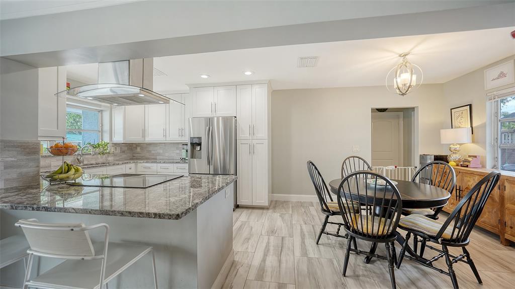 Sarasota, Florida, 34239, United States, 3 Bedrooms Bedrooms, ,2 BathroomsBathrooms,Residential,For Sale,1785802