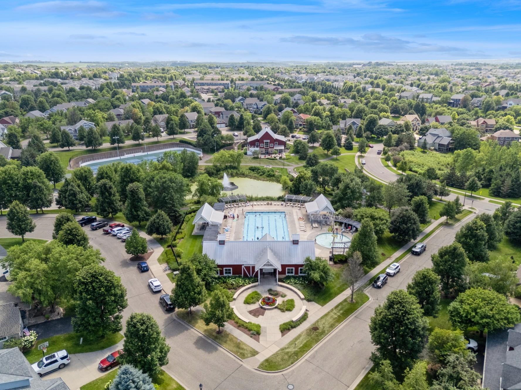 Woodbury, Minnesota, 55129, United States, 5 Bedrooms Bedrooms, ,3 BathroomsBathrooms,Residential,For Sale,1917665