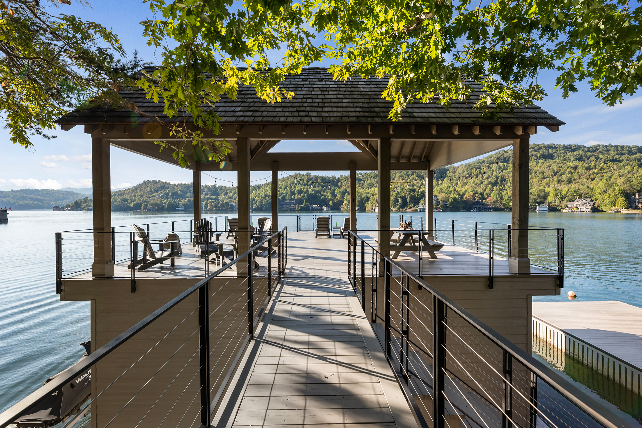  Breathtaking Lake Burton Views from an Exceptional Custom Lakehouse - 物件實景