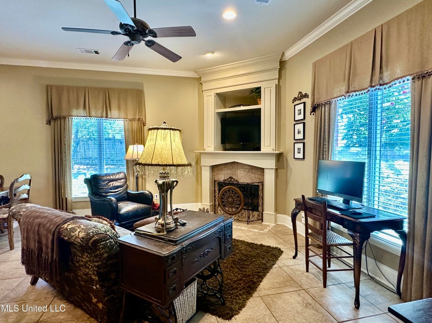 Clinton, Mississippi, 39056, United States, 5 Bedrooms Bedrooms, ,3 BathroomsBathrooms,Residential,For Sale,1904228